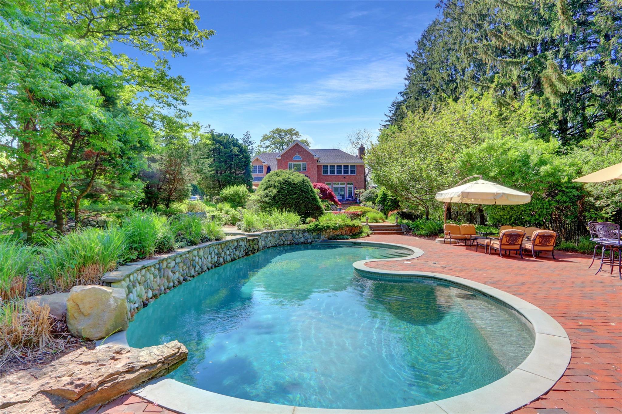 20 Chauncey Place, Woodbury, New York image 43