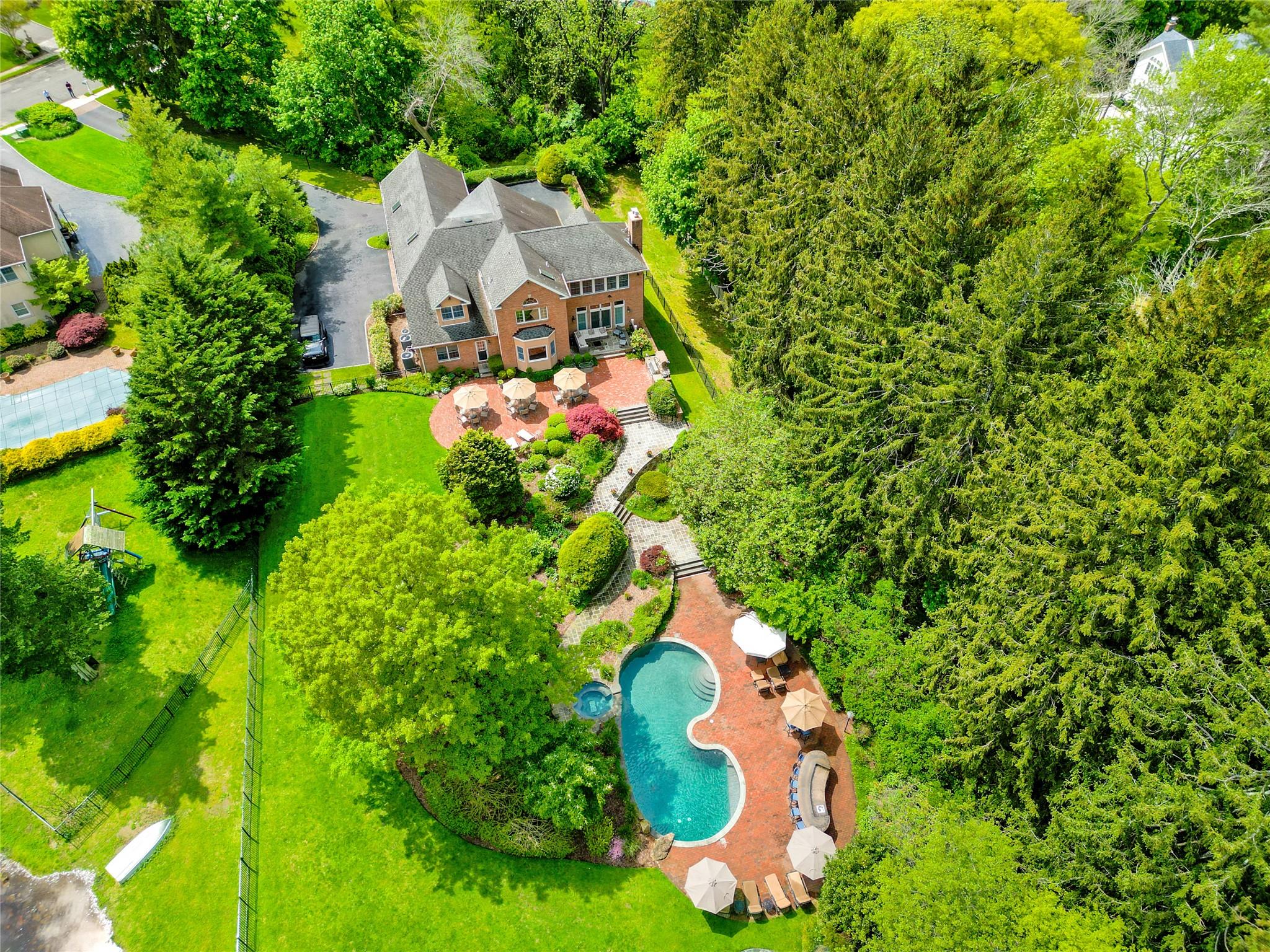20 Chauncey Place, Woodbury, New York image 49