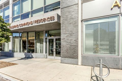 Condo For Sale - 138-35 39th Avenue #13L<br/> Flushing, NY 11354
