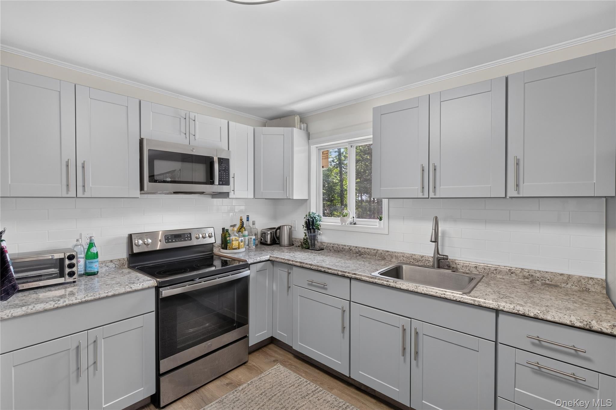 108 Maplewood Avenue