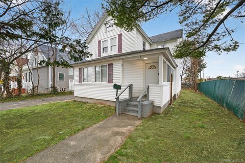 Photo of 21 Maple Avenue, Port Jefferson, NY 11776 (MLS # 973219)