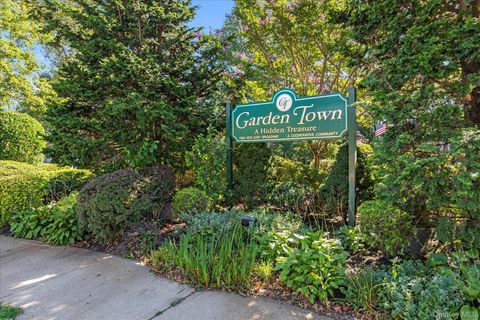 Homes For Sale - 1203 E Broadway #G22<br/> Hewlett, NY 11557