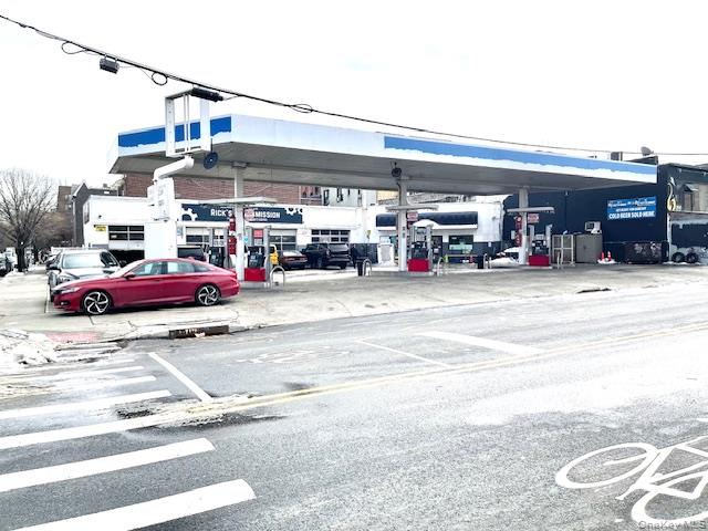 39-04 Skillman Avenue