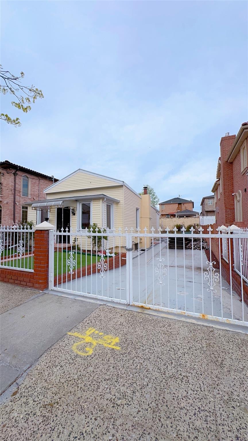 135-43 124 Street, South Ozone Park, New York image 3
