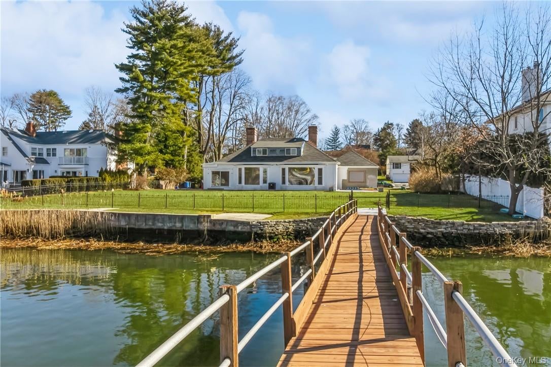 632 Shore Acres Drive