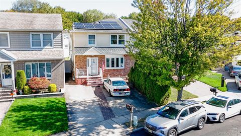29 ASHWOOD COURT Staten Island NY 10308