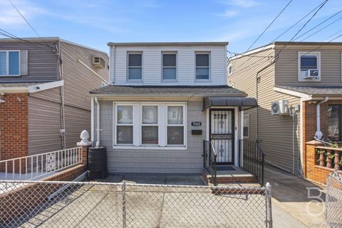 Multifamily For Sale - 70-20 53rd Road<br/> Maspeth, NY 11378