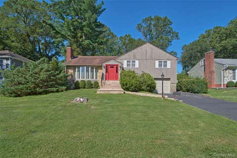 Homes For Rent - 185 Pinewood Road<br/> Westchester County, Hartsdale, NY 10530