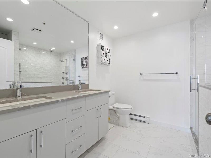 Long Beach, New York 11561, United States, 2 Bedrooms Bedrooms, ,2 BathroomsBathrooms,Residential,Active,102192