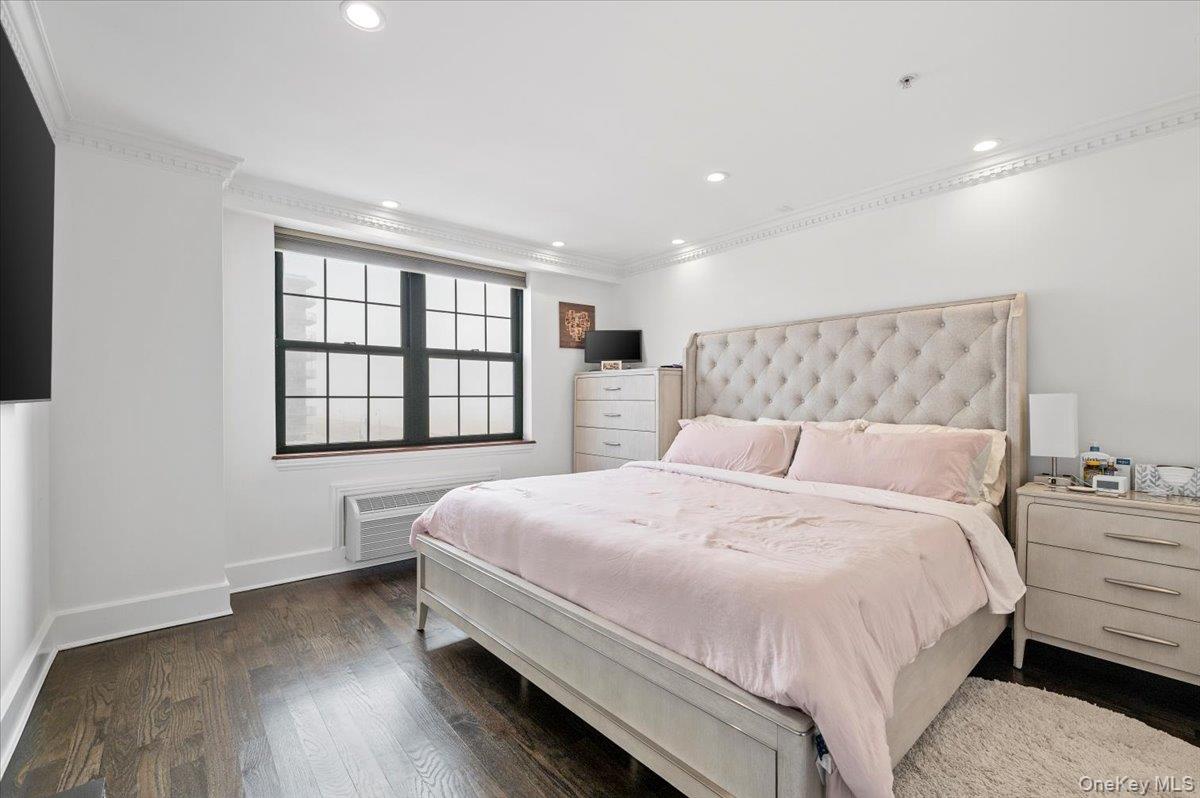 Long Beach, New York 11561, United States, 2 Bedrooms Bedrooms, ,2 BathroomsBathrooms,Residential,Active,102192