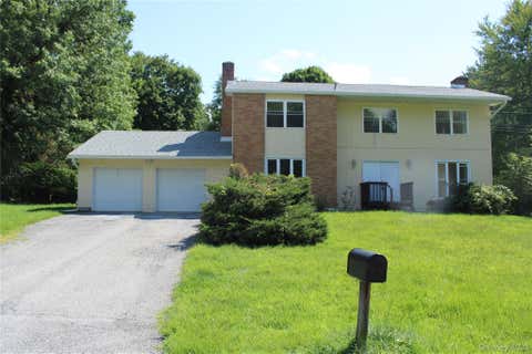 Homes For Rent - 8 Tanglewood Drive<br/> Dutchess County, Wappingers Falls, NY 12590