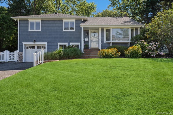 17 DUNCAN LN, HALESITE, NY 11743 - Image 4e0cd4d5ad17362a8f09d774f2cde9e2/1861252931