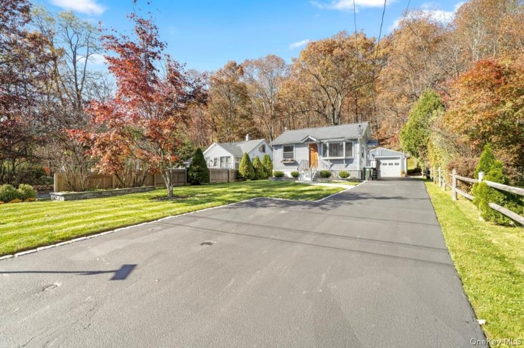 Photo of 4 Village Drive, Greenwood Lake, NY 10925 (MLS # 1061323)