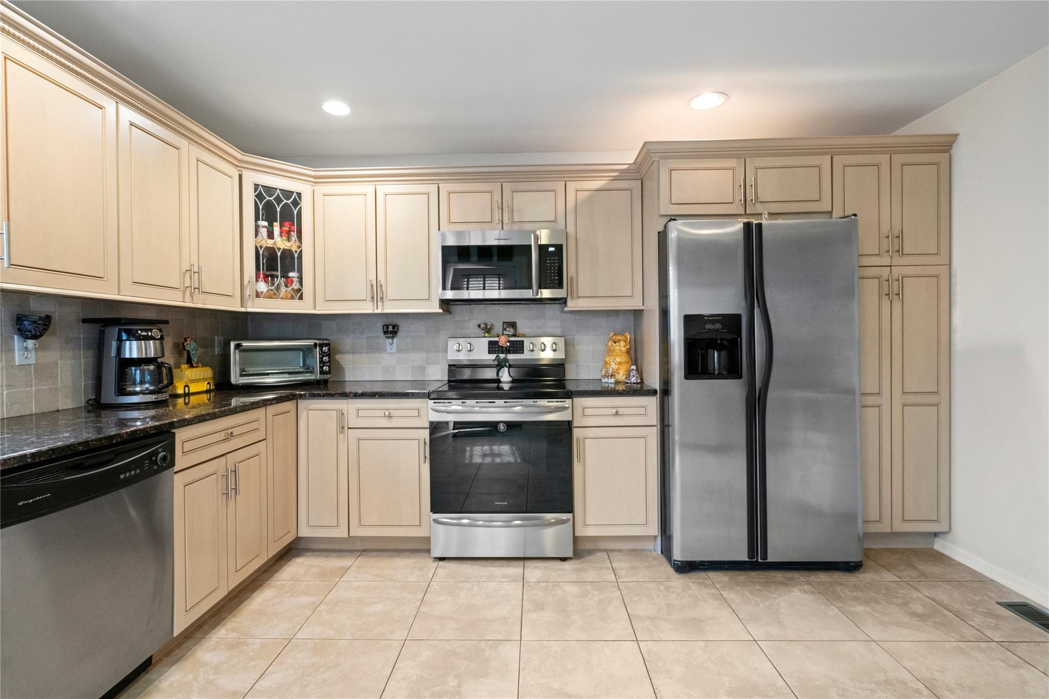 698 Herman Avenue, Franklin Square, New York image 11