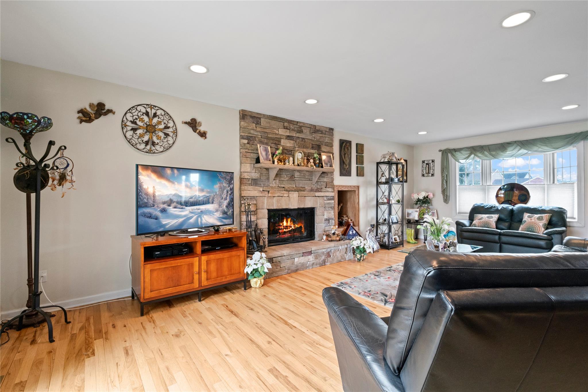 698 Herman Avenue, Franklin Square, New York image 4