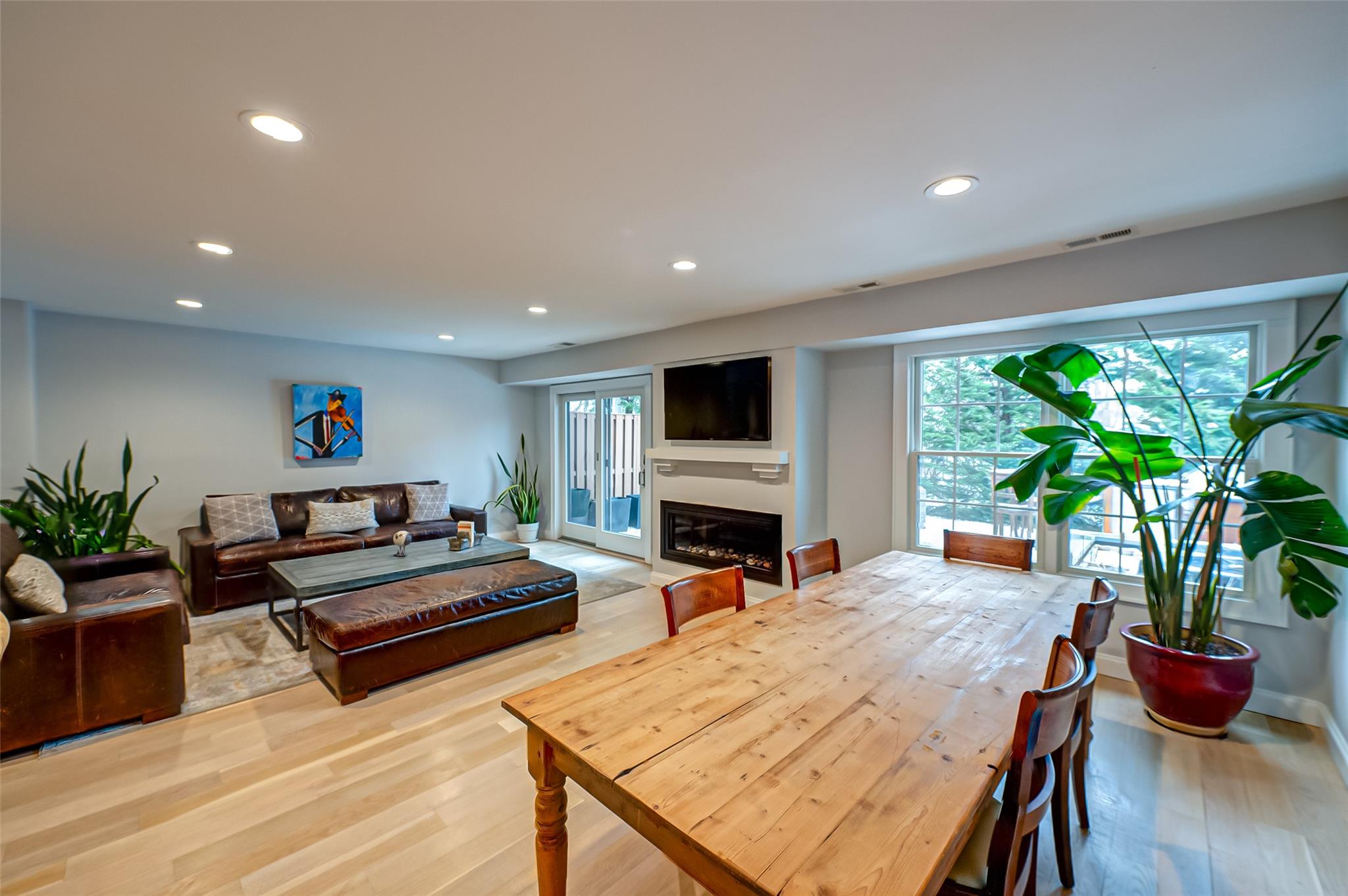 12 Sutton Place, Islip, New York image 12