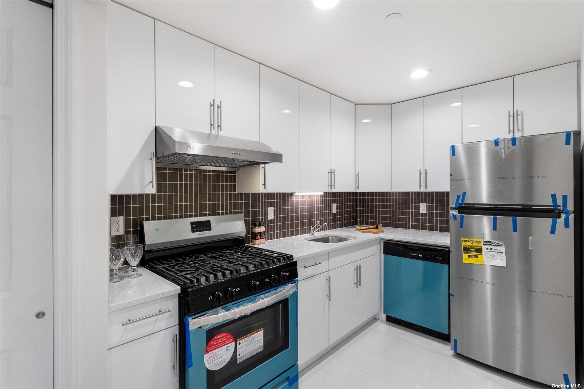 91-23 Corona Avenue #2G, New York, New York image 6