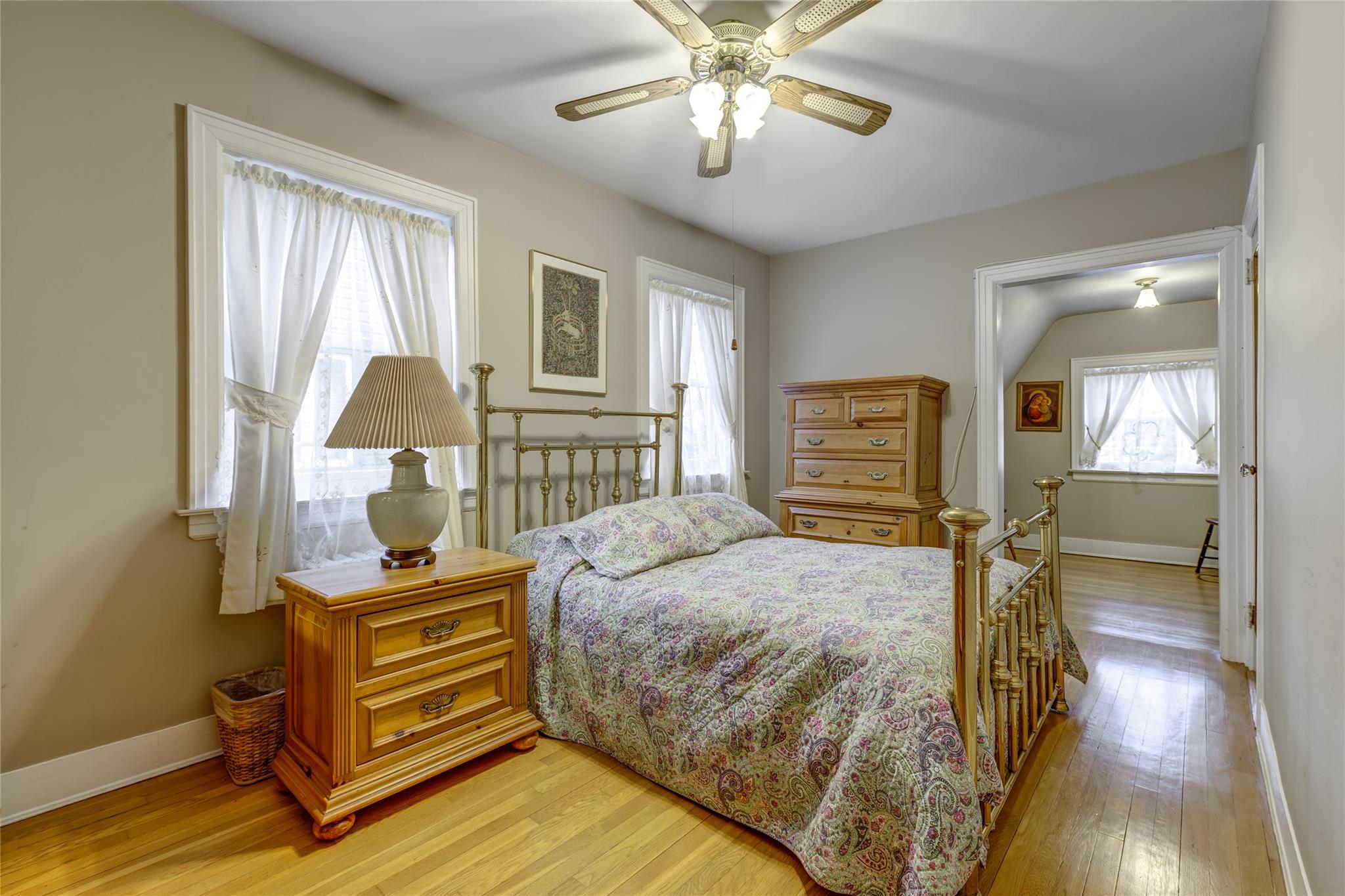 457 Pennsylvania Avenue, Williston Park, New York image 13