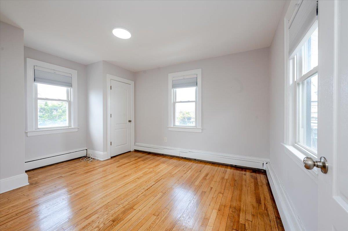 Long Beach, New York 11561, United States, 1 Bedroom Bedrooms, ,1 BathroomBathrooms,Residential,Active,149454