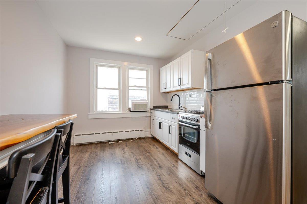 Long Beach, New York 11561, United States, 1 Bedroom Bedrooms, ,1 BathroomBathrooms,Residential,Active,149454