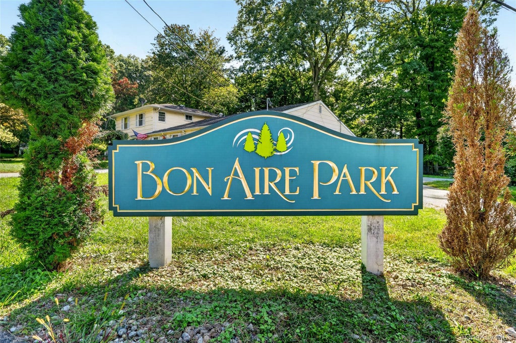 Photo of 8 Bon Aire Circle #104, Suffern, NY 10901 (MLS # 1037692)