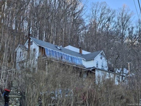 Homes For Sale - 37 Tomahawk Drive<br/> Amawalk, NY 10501