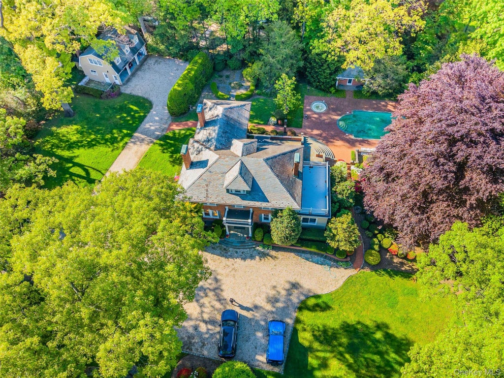 Photo of 23 Townsend Road, Glen Cove, NY 11542 (MLS # 1011698)