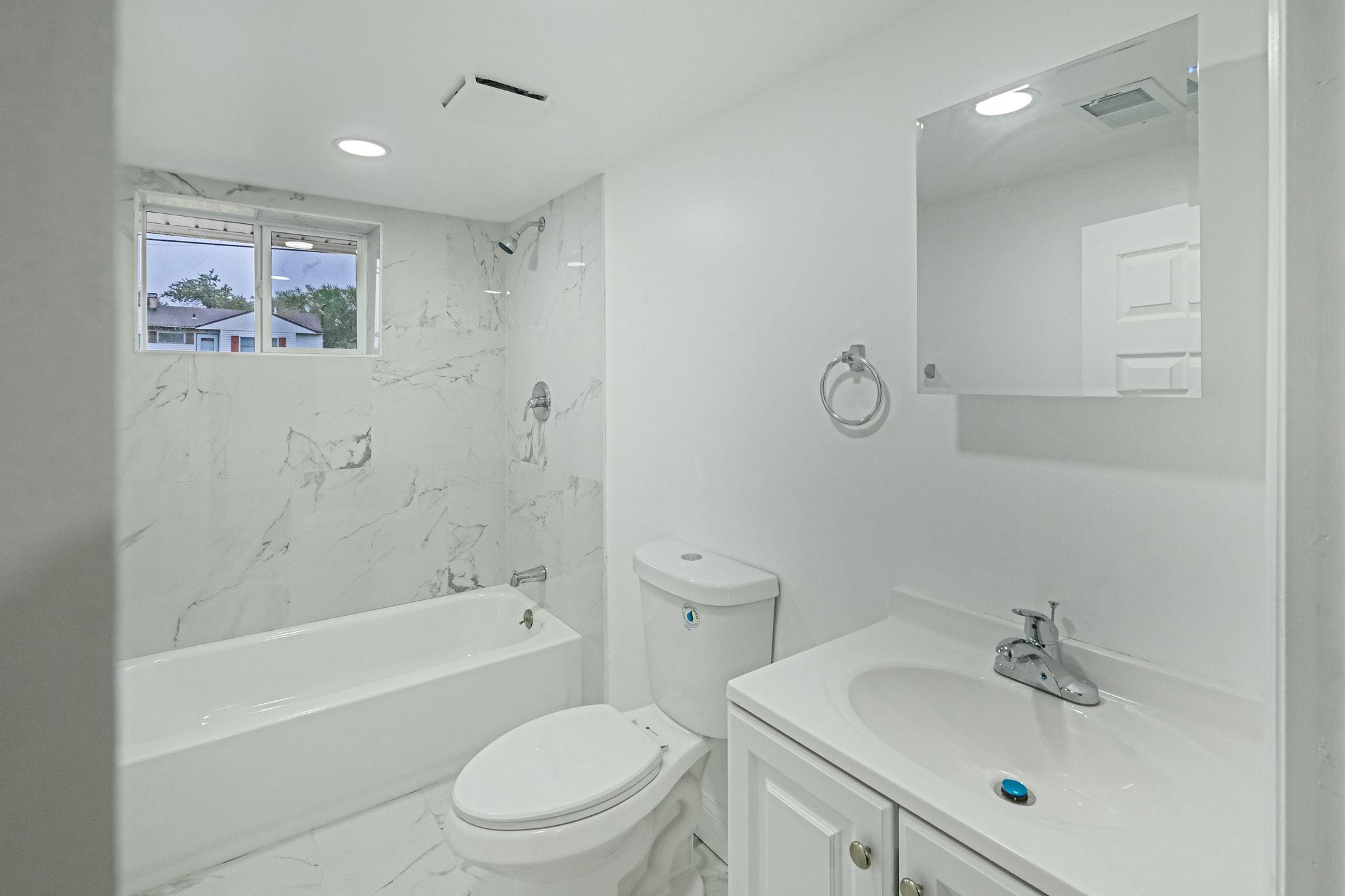 2812 Kane Avenue, Medford, New York image 24
