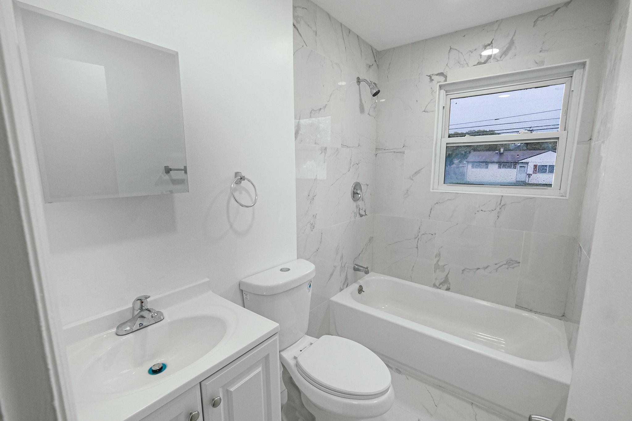 2812 Kane Avenue, Medford, New York image 12