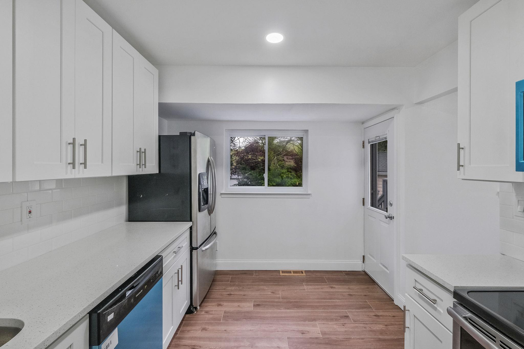 2812 Kane Avenue, Medford, New York image 9