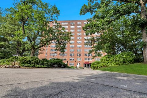 Homes For Sale - 615 Palmer Road #101<br/> Westchester County, Yonkers, NY 10701