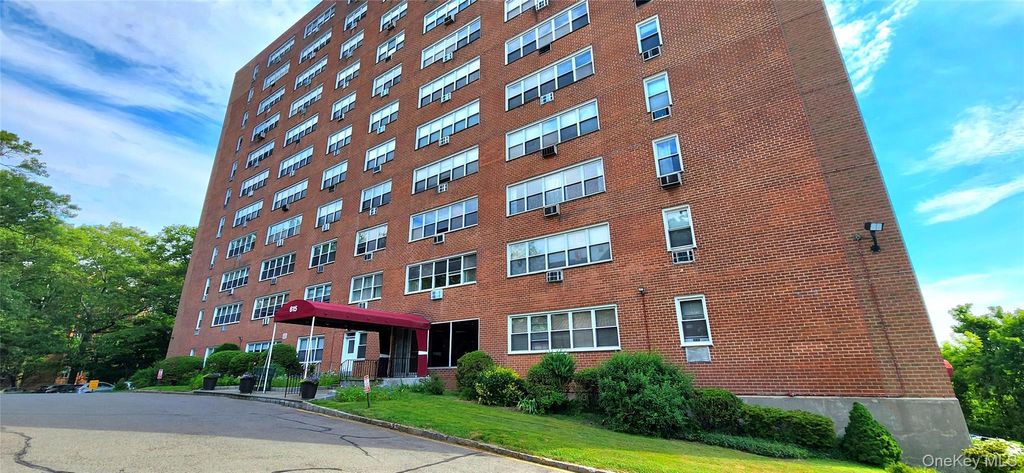 Photo of 615 Palmer Road #101, Yonkers, NY 10701 (MLS # 1011122)