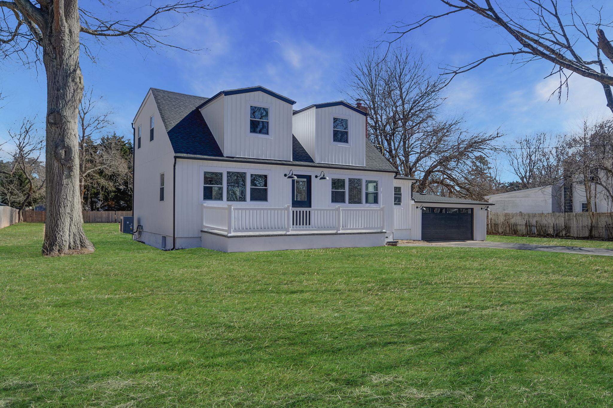 448 Avondale Drive, Shirley, New York image 2