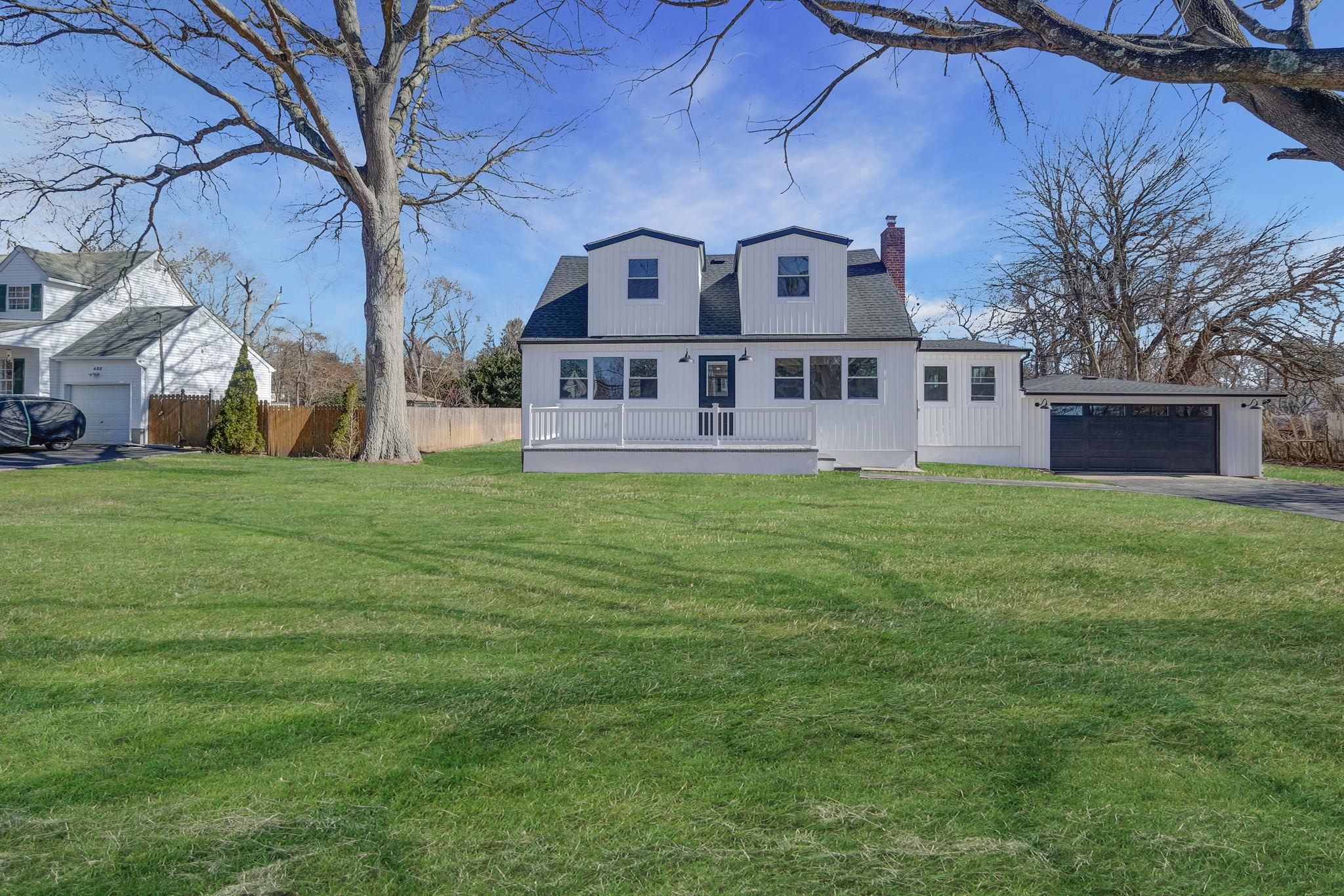 448 Avondale Drive, Shirley, New York image 3
