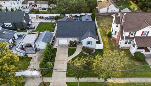Photo of 18 halsey Street, Freeport, NY 11520 (MLS # 907861)