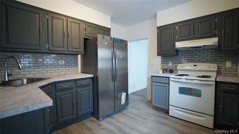 Photo of 27 Lawrence Avenue #1, Sleepy Hollow, NY 10591 (MLS # 968740)