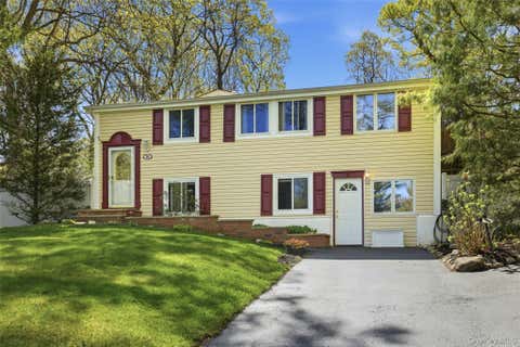 Homes For Sale - 26 Woodchuck Lane<br/> East Setauket, NY 11733