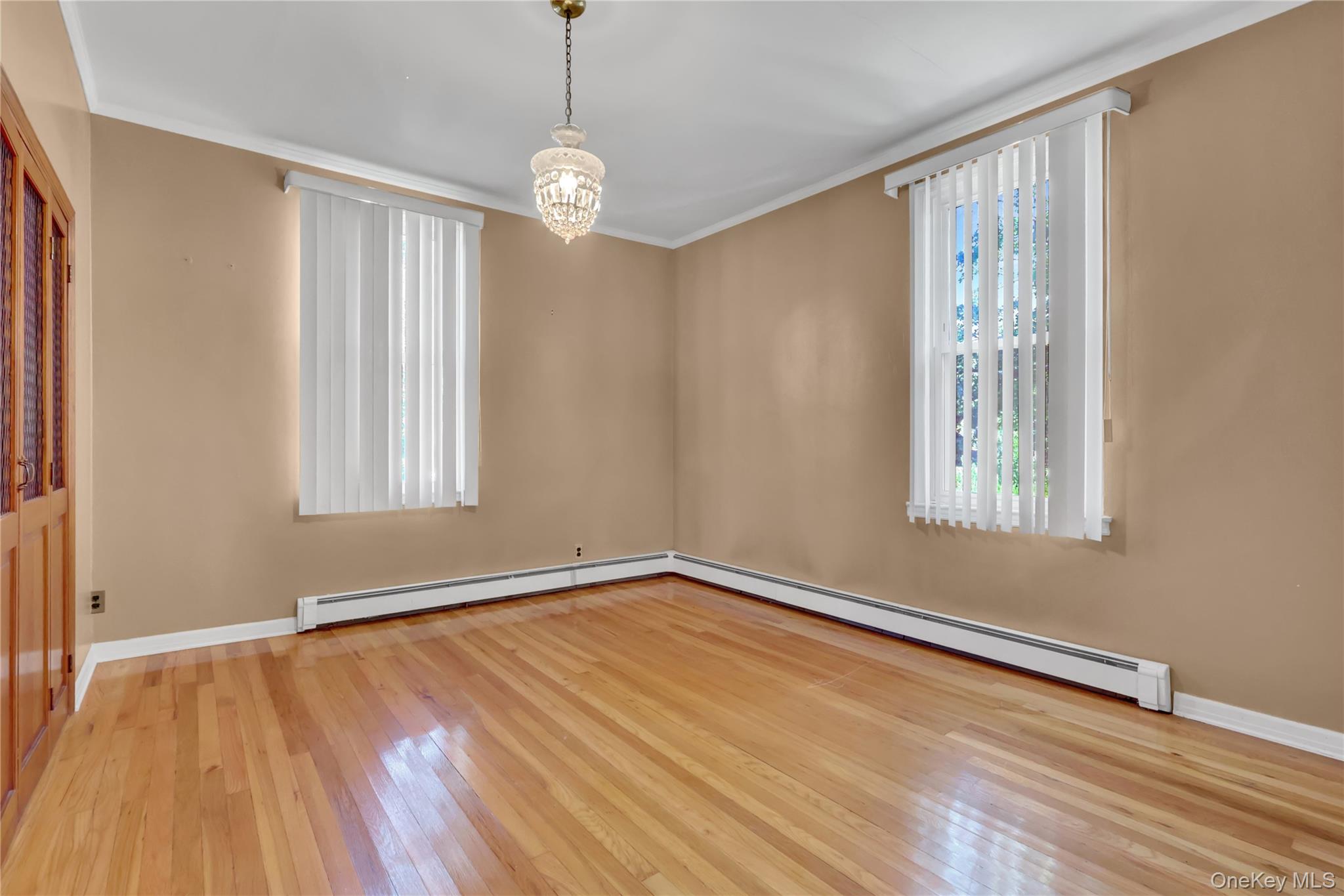 514 Sweet Hollow Road