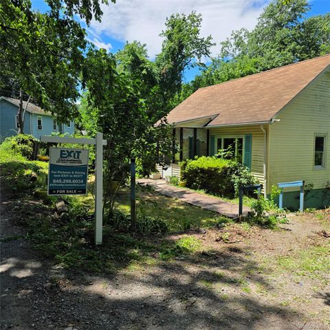 Homes For Sale - 60 Higgins Trail<br/> Monroe, NY 10950