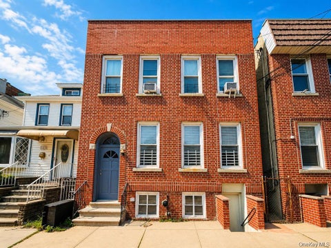 Multifamily For Sale - 1823 Radcliff Avenue<br/> Bronx, NY 10462