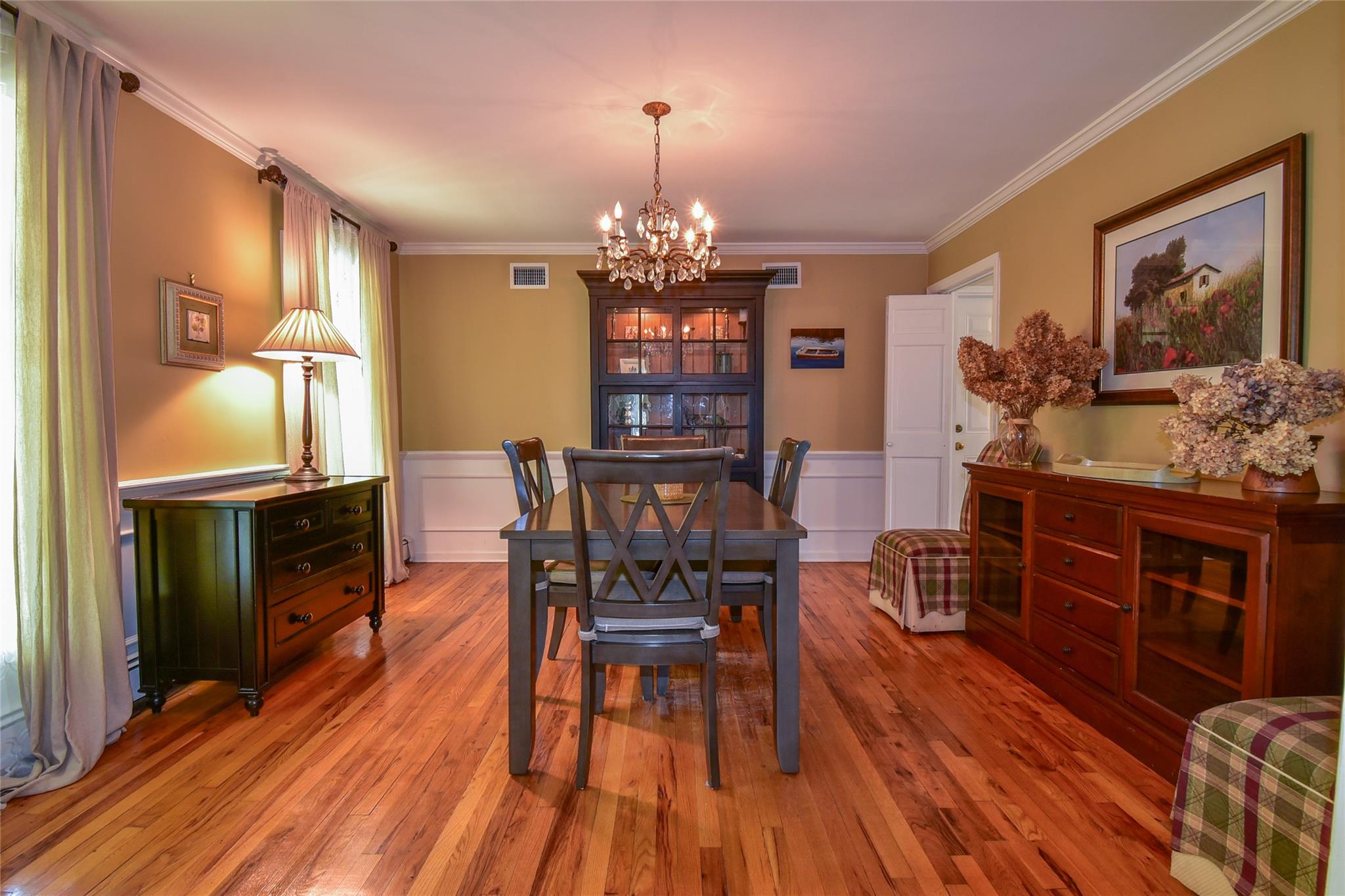 12 Cordwood Path, Shoreham, New York image 5