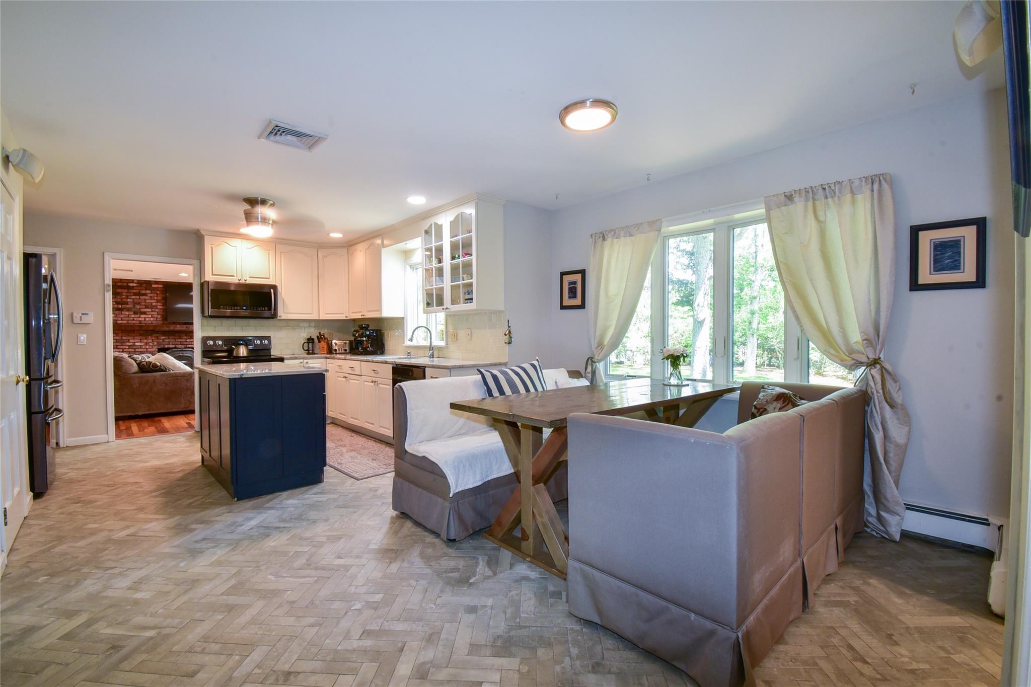 12 Cordwood Path, Shoreham, New York image 15