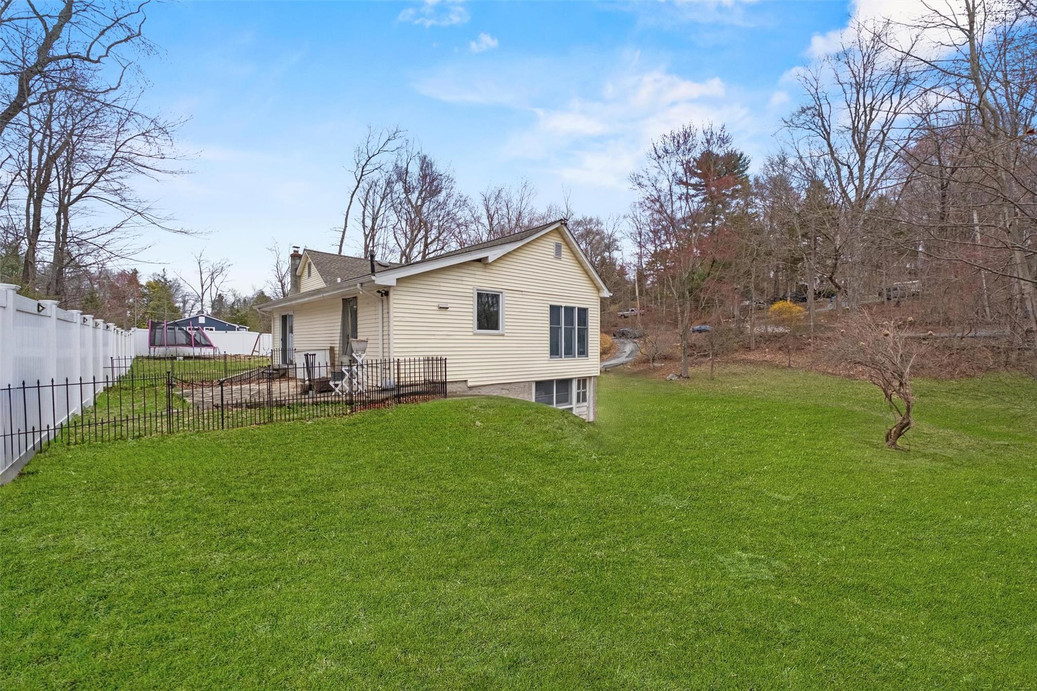 3007 Oak Street, Mohegan Lake, New York image 23