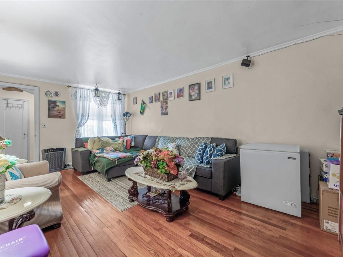 3344 Eastchester Road