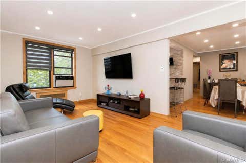 Homes For Sale - 711 Montauk Court #2H<br/> Brooklyn, NY 11235
