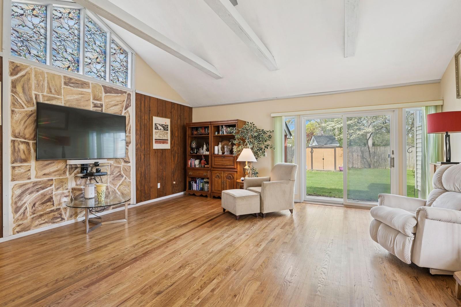 6 E Haven Lane, East Northport, New York image 9