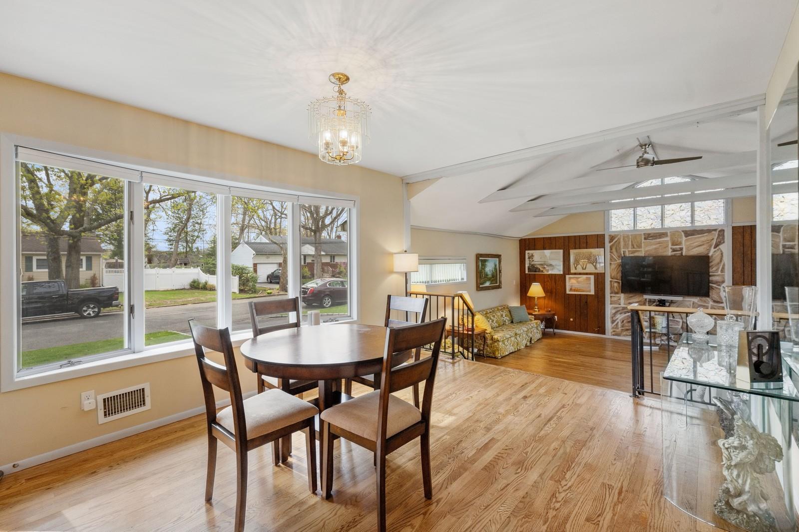 6 E Haven Lane, East Northport, New York image 8