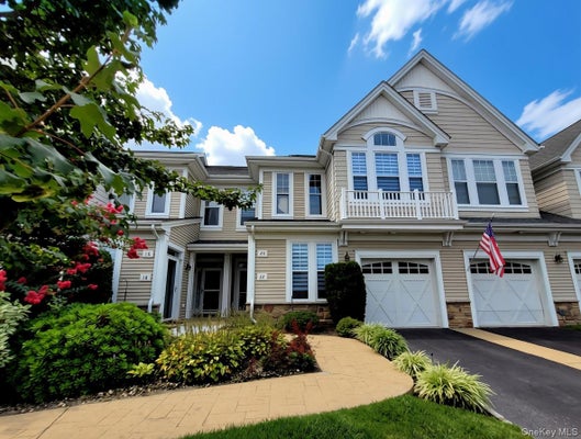20 SONATA CT, LAKE GROVE, NY 11755 - Image 4e71766dbeb189c341dfce09f5385393/3848880041