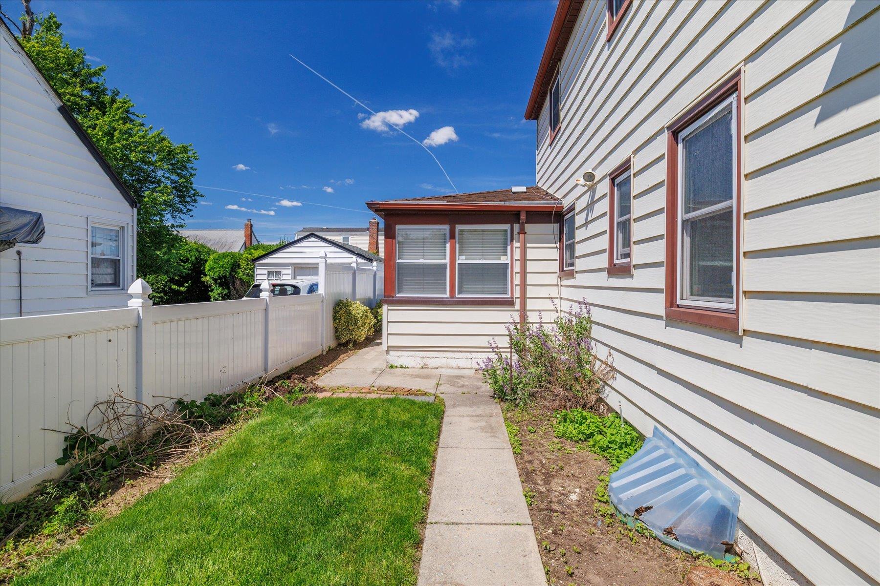 240 N. Cottage Street, Valley Stream, New York image 26