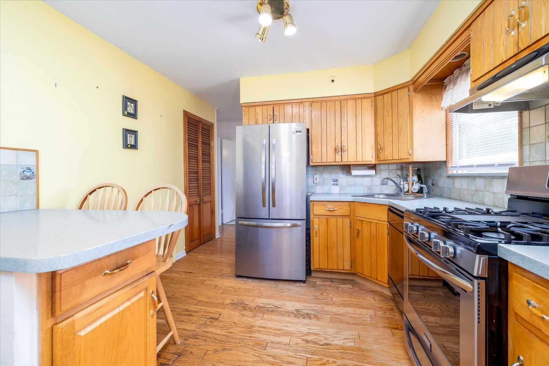 240 N. Cottage Street, Valley Stream, New York image 5